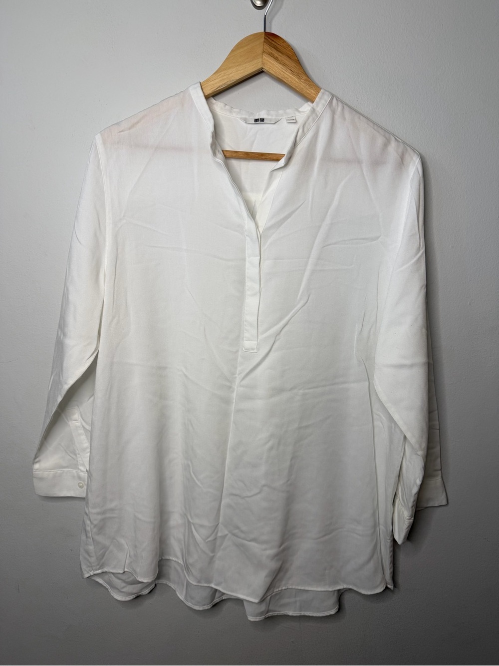 Uniqlo White Mandarin-Collar Casual Half Button Shirt